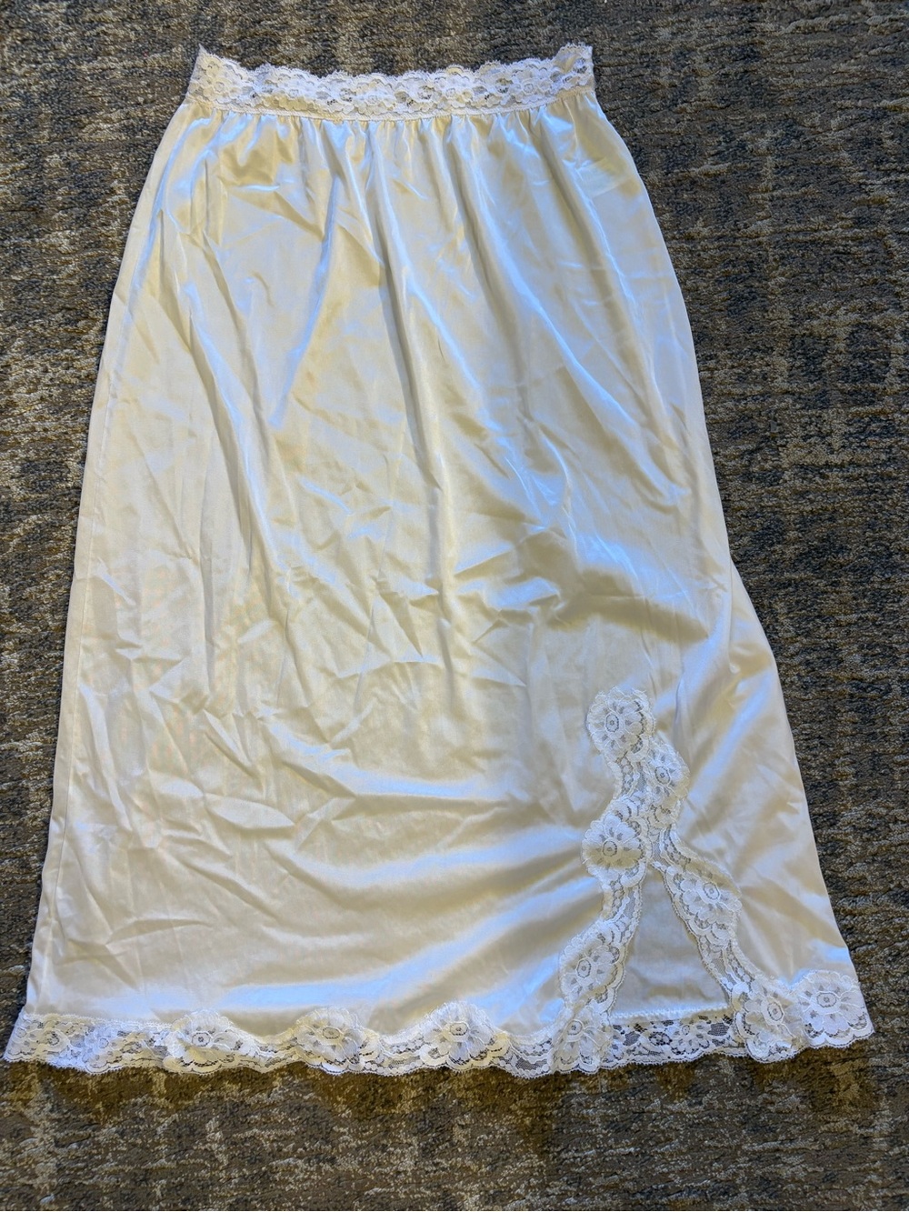 Vasserette White Lace-Trim Half Slip